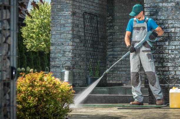 Best Restaurant Pressure Washing  in East Wenatchee, WA